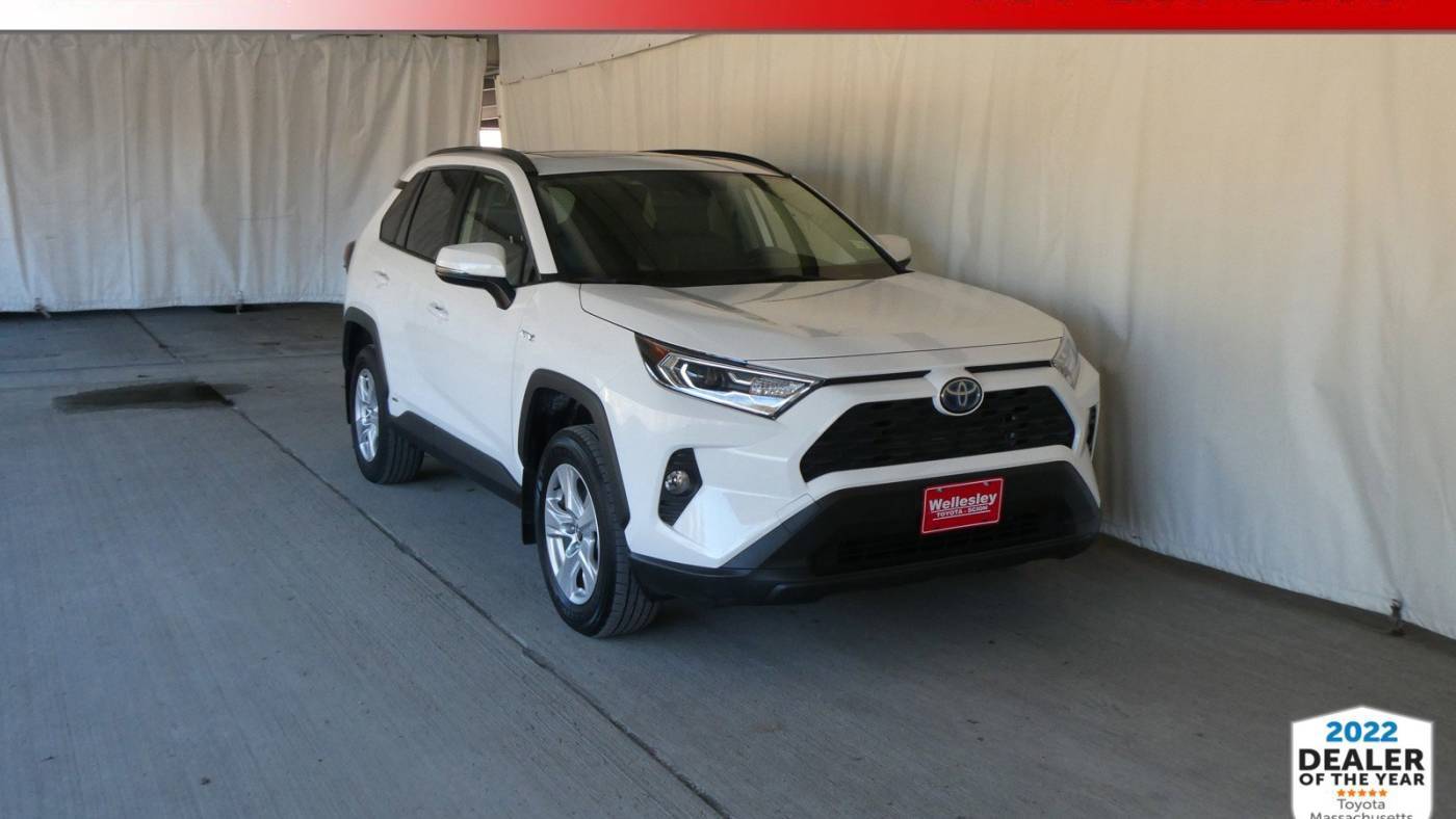 2021 Toyota RAV4 Hybrid XLE — SUV — 37,579 mi — Wellesley, MA