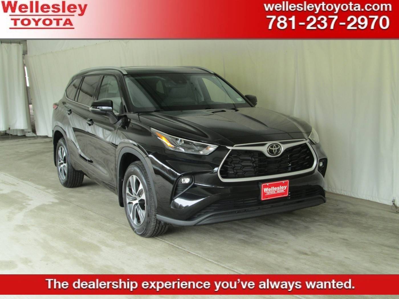 2022 Toyota Highlander XLE — SUV — 4,998 mi — Wellesley, MA