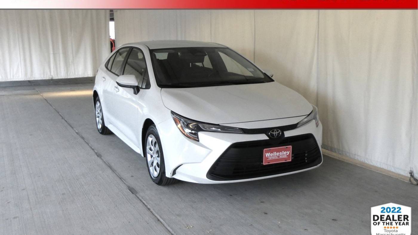 2023 Toyota Corolla LE — Sedan — 13,928 mi — Wellesley, MA