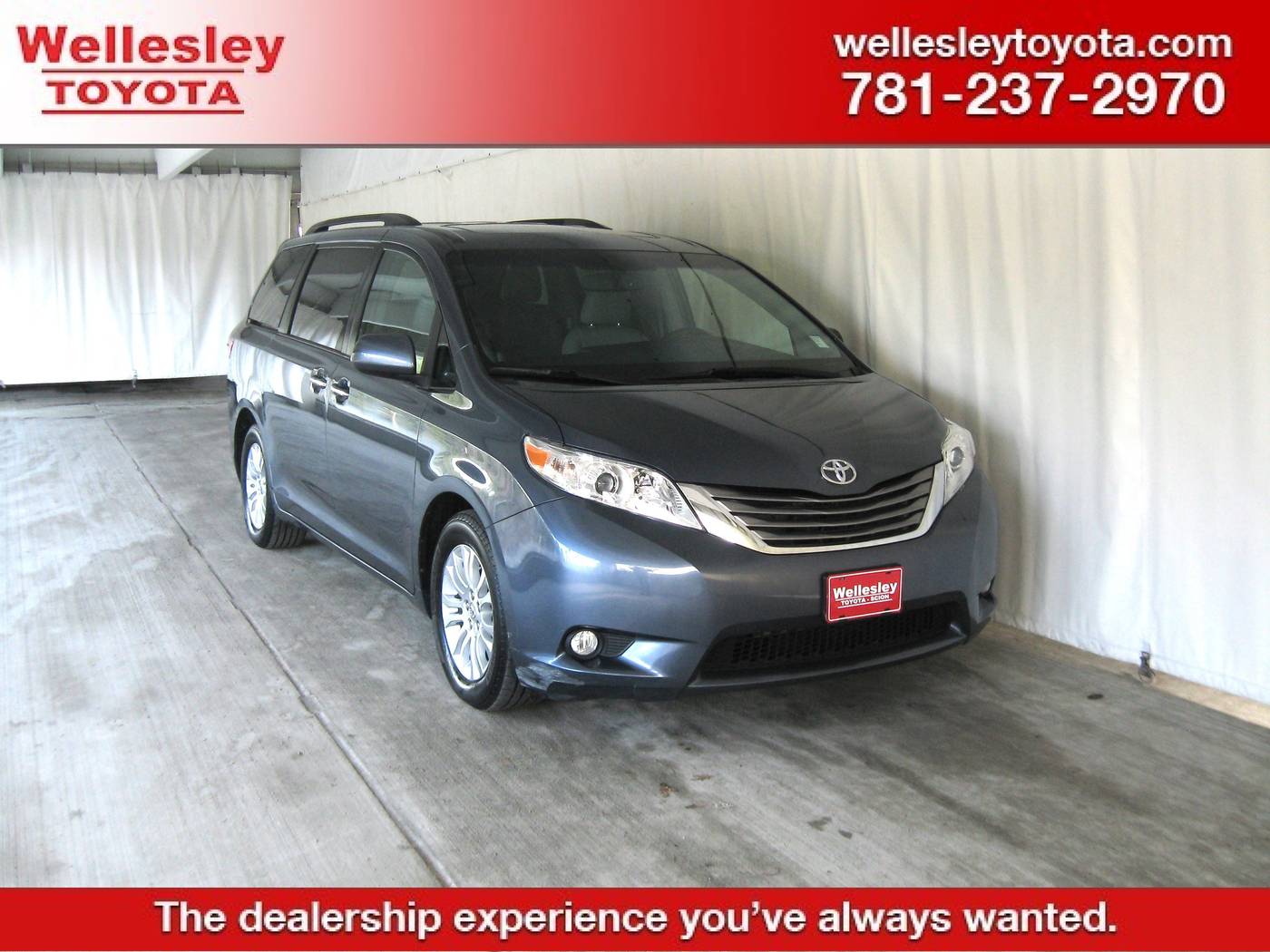 2015 Toyota Sienna XLE — Minivan — 80,584 mi — Wellesley, MA