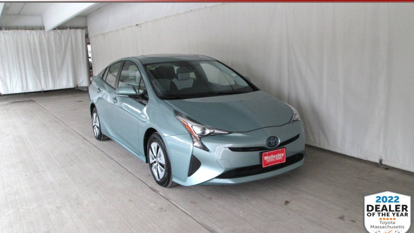 2016 Toyota Prius Four — Hatchback — 24,446 mi — Wellesley, MA