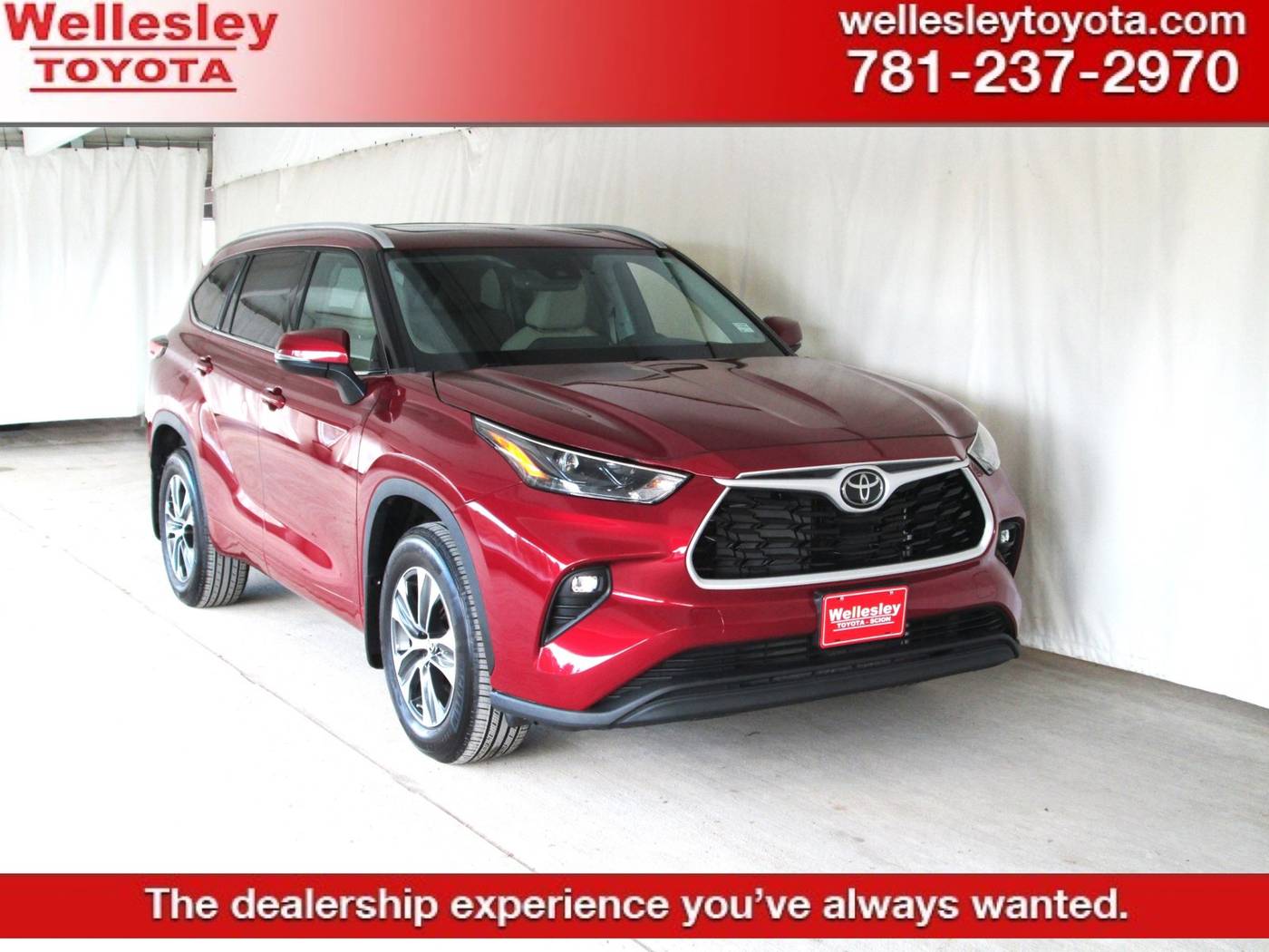 2022 Toyota Highlander XLE — SUV — 5,087 mi — Wellesley, MA
