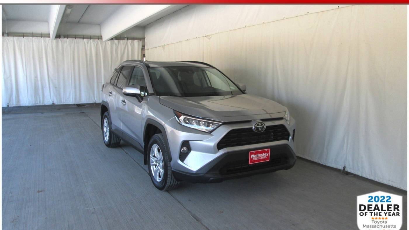 2021 Toyota RAV4 XLE — SUV — 13,310 mi — Wellesley, MA