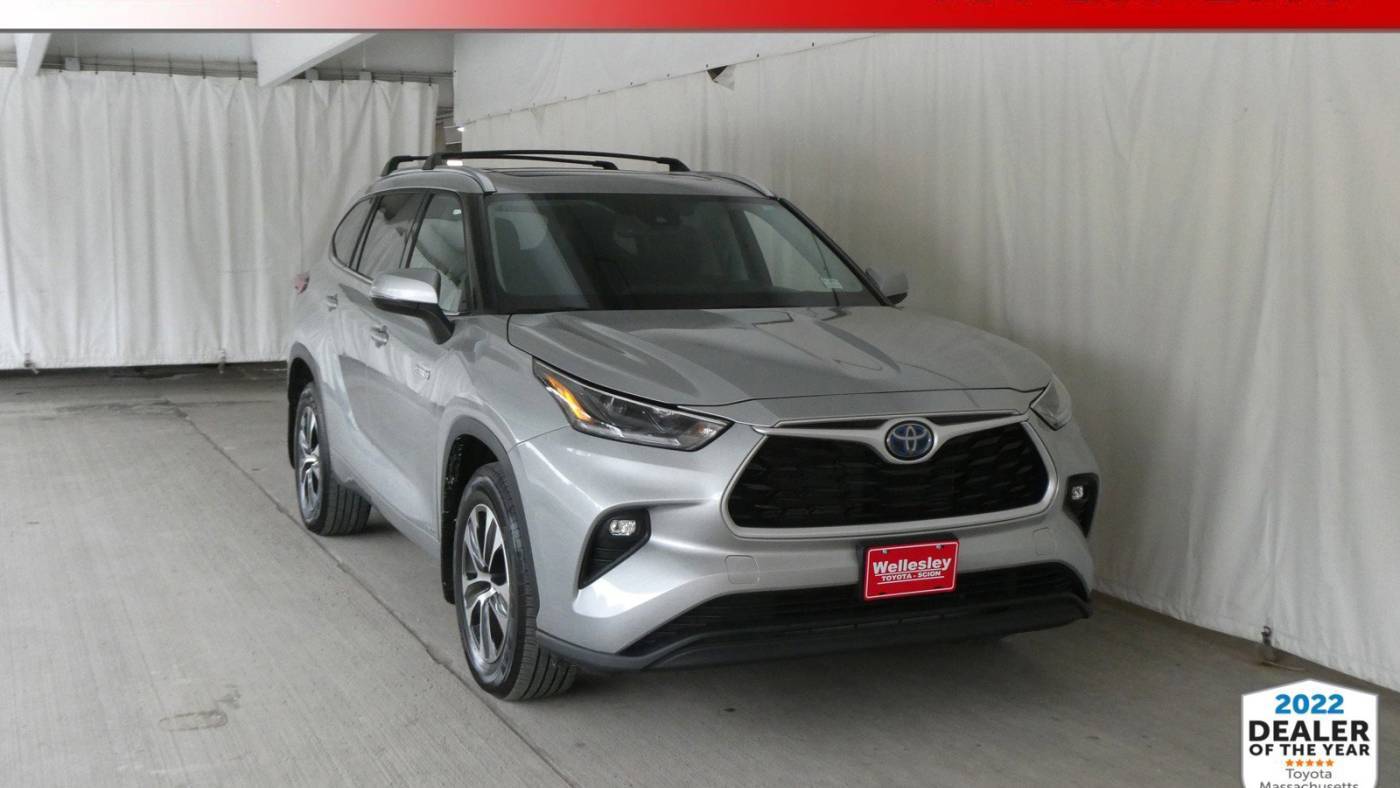 2021 Toyota Highlander Hybrid XLE — SUV — 47,736 mi — Wellesley, MA