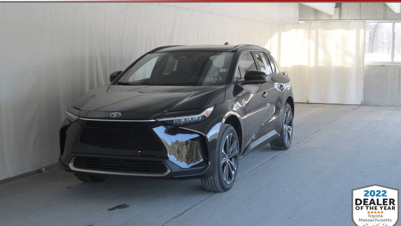 2025 Toyota bZ4X Limited — SUV — 5 mi — Wellesley, MA