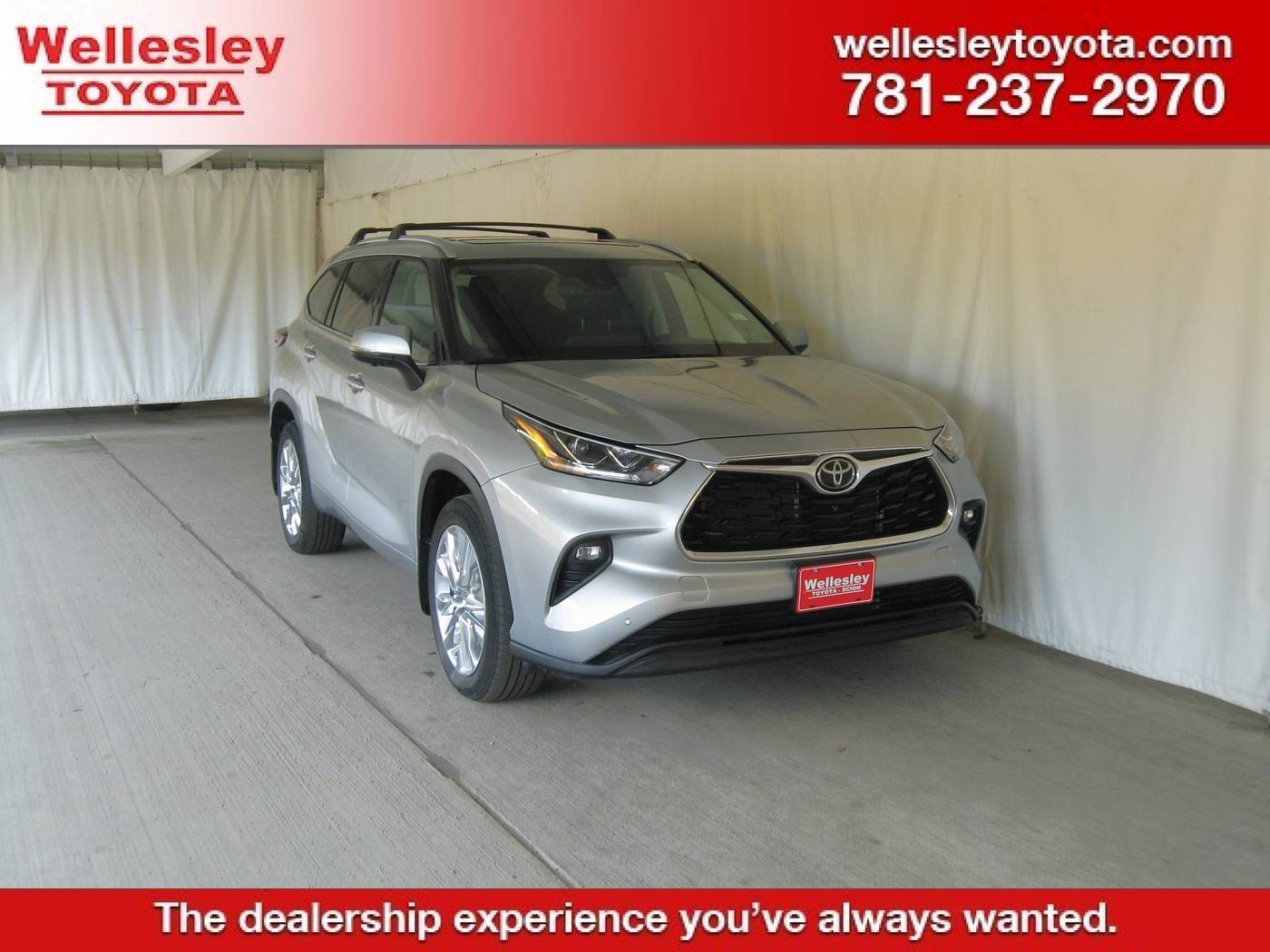 2023 Toyota Highlander Limited — SUV — 33,807 mi — Wellesley, MA