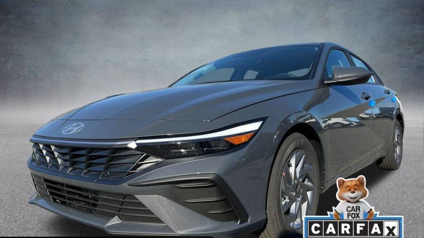 2024 Hyundai Elantra SEL — Sedan — 3,801 mi — Seekonk, MA
