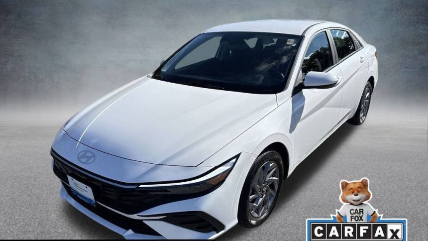 2024 Hyundai Elantra SEL — Sedan — 3,498 mi — Seekonk, MA