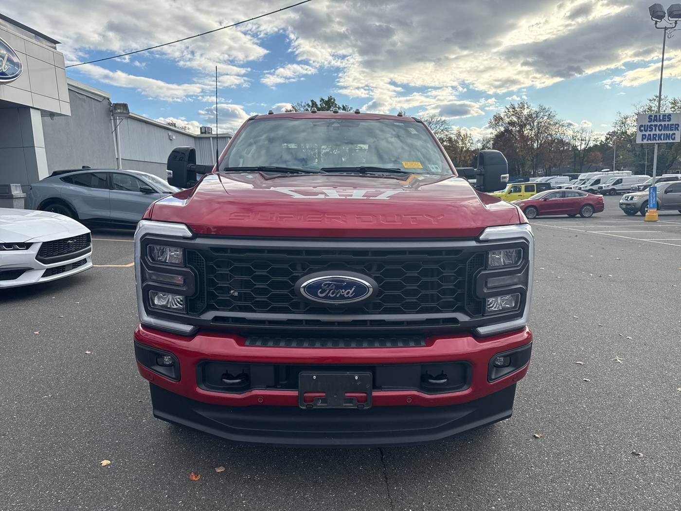 2024 Ford Super Duty F-350 LARIAT — Pickup Truck — 27,050 mi — Trenton, NJ
