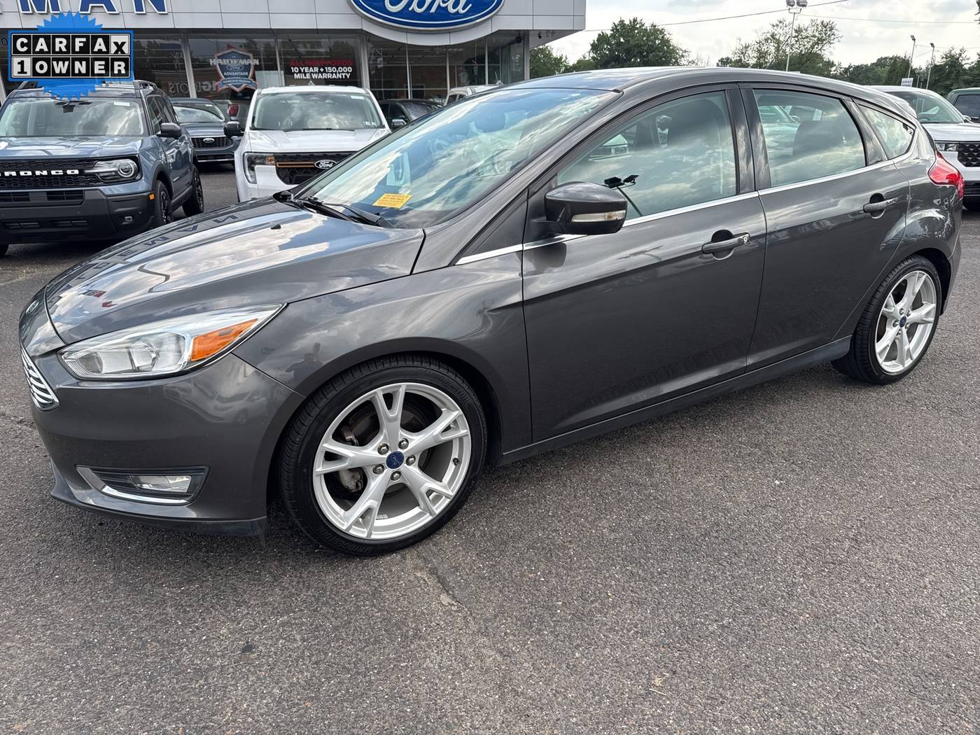 2016 Ford Focus Titanium — Hatchback — 89,626 mi — Trenton, NJ