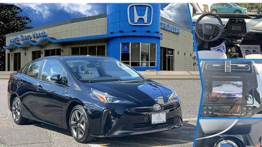 2019 Toyota Prius XLE — Hatchback — 21,610 mi — Glen Head, NY