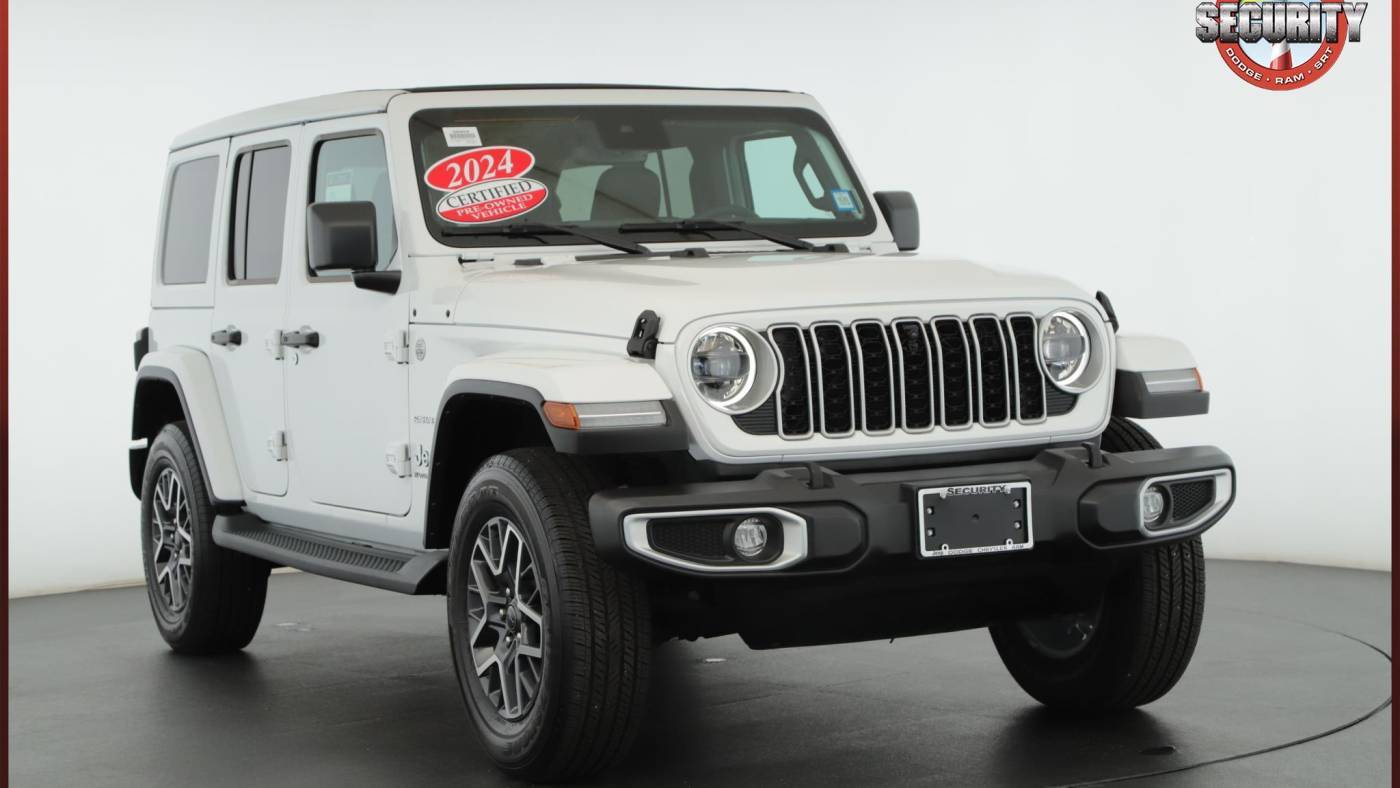 2024 Jeep Wrangler Sahara — SUV — 7,914 mi — Amityville, NY