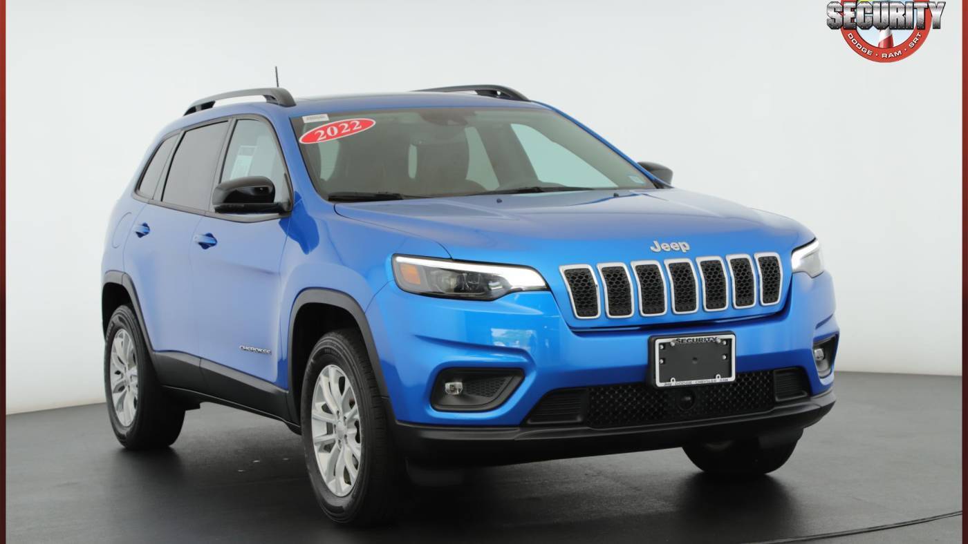 2022 Jeep Cherokee Latitude Lux — SUV — 34,900 mi — Amityville, NY