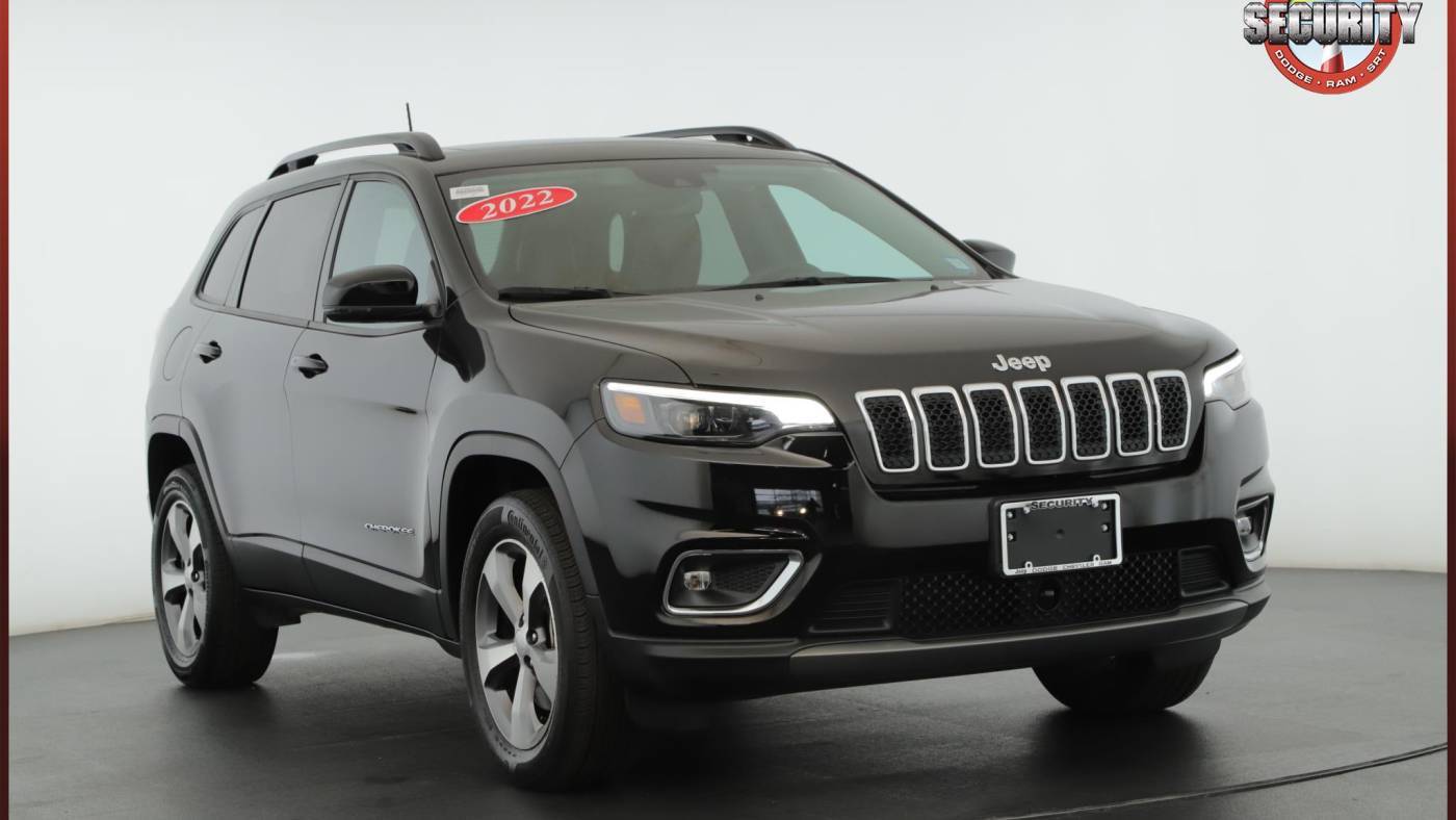 2022 Jeep Cherokee Limited — SUV — 18,025 mi — Amityville, NY