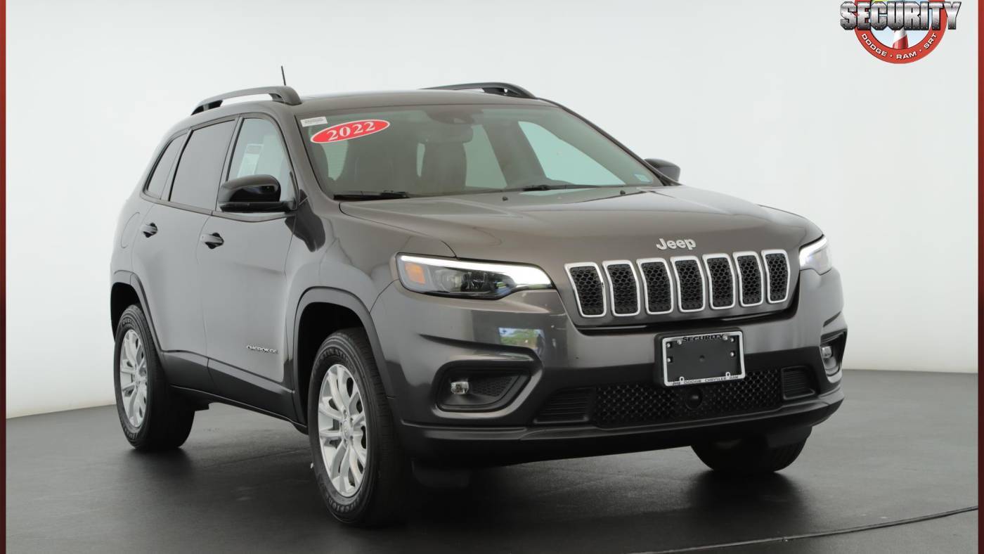 2022 Jeep Cherokee Latitude Lux — SUV — 15,977 mi — Amityville, NY