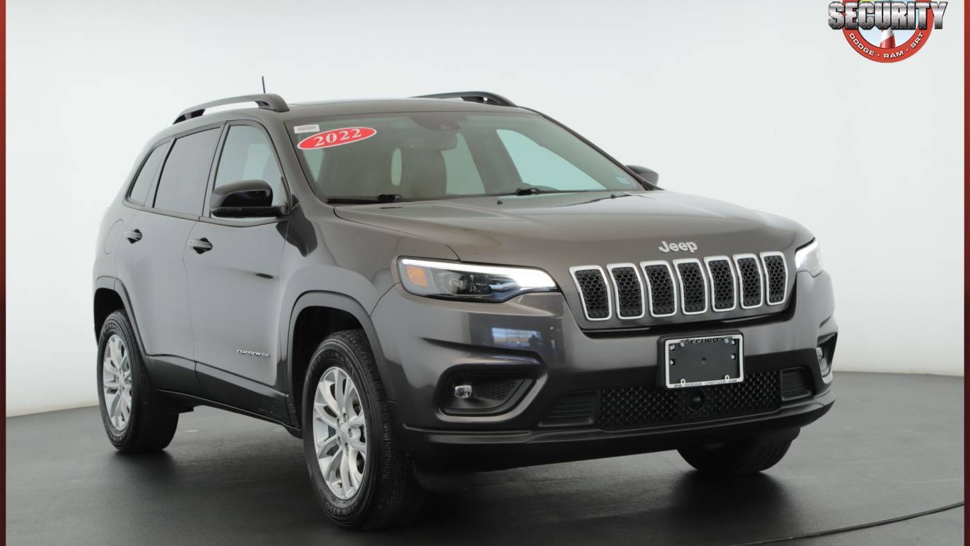 2022 Jeep Cherokee Latitude Lux — SUV — 15,883 mi — Amityville, NY