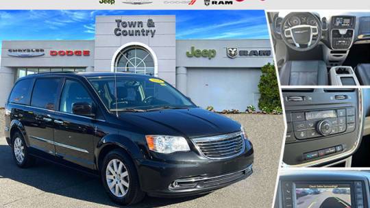 2016 Chrysler Town & Country Touring — Minivan — 91,015 mi — Levittown, NY