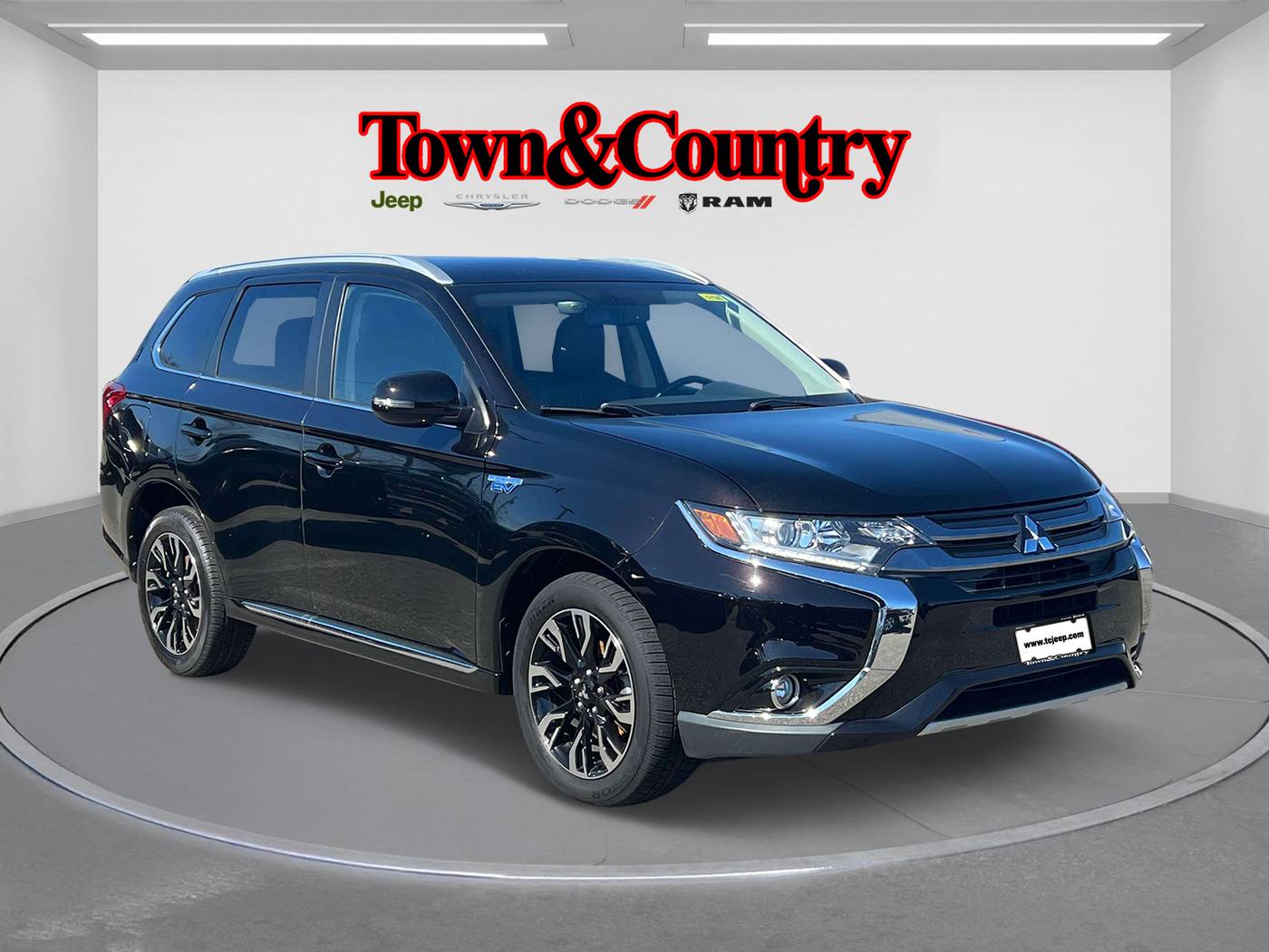 2018 Mitsubishi Outlander SEL — SUV — 42,180 mi — Levittown, NY