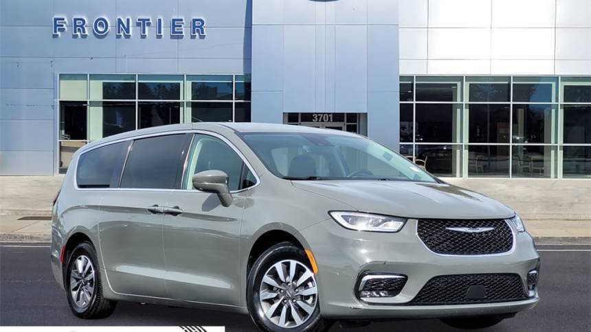 2022 Chrysler Pacifica Hybrid Touring L — Minivan — 65,275 mi — Santa Clara, CA