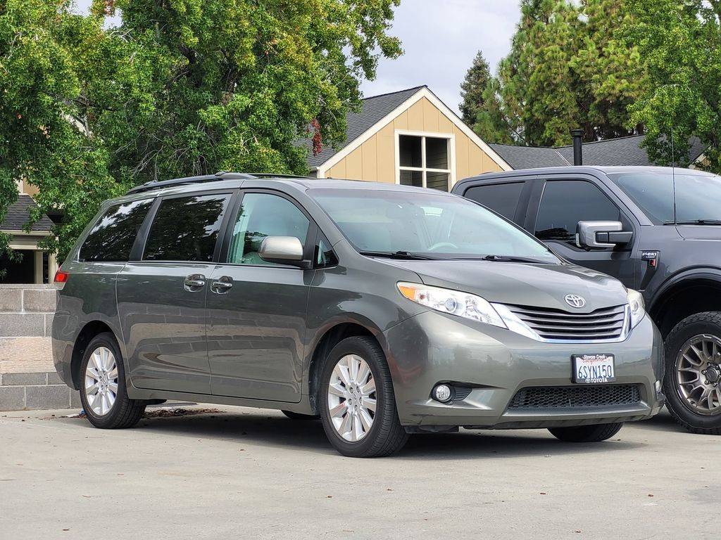 2012 Toyota Sienna XLE — Minivan — 155,349 mi — Santa Clara, CA