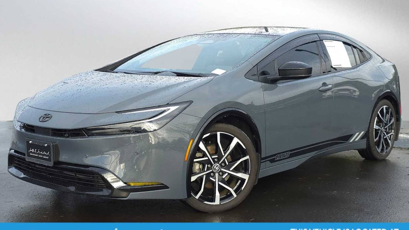 2024 Toyota Prius Prime XSE Premium — Hatchback — 11,318 mi — Gladstone, OR