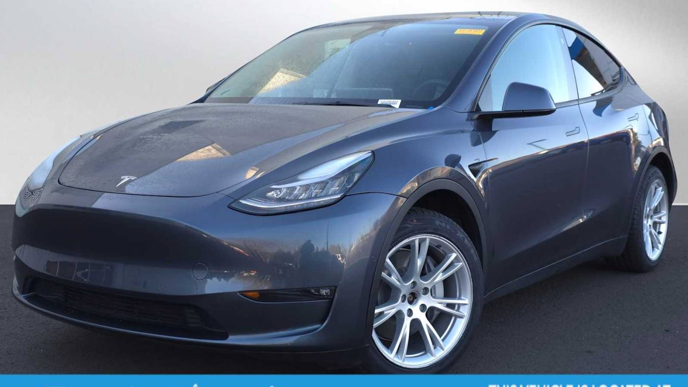 2022 Tesla Model Y Long Range — SUV — 21,587 mi — Gladstone, OR