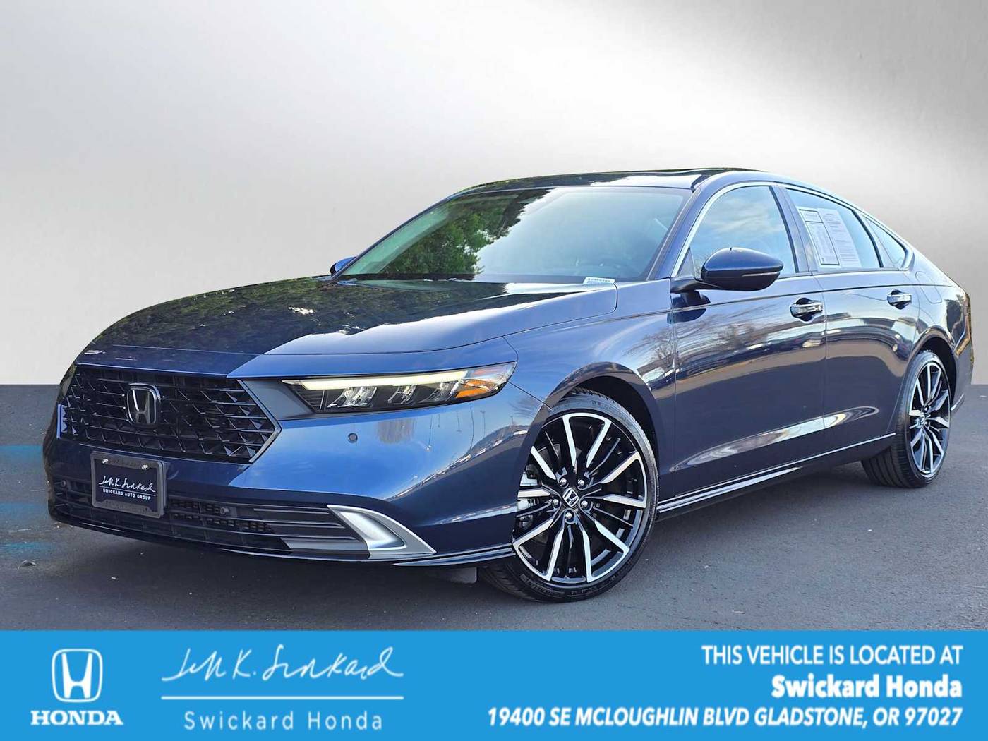 2023 Honda Accord Hybrid Touring — Sedan — 13,293 mi — Gladstone, OR