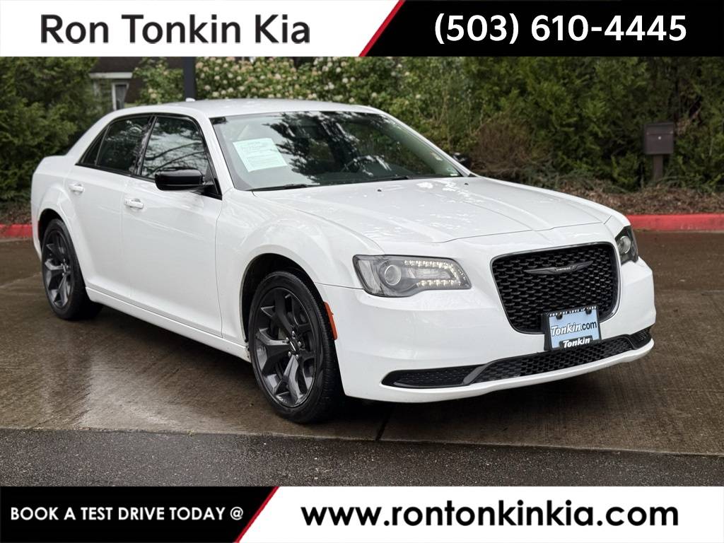 2022 Chrysler 300 Touring — Sedan — 51,164 mi — Gladstone, OR