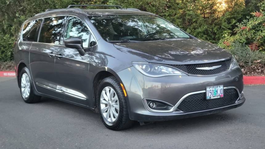 2017 Chrysler Pacifica Touring L — Minivan — 91,402 mi — Gladstone, OR