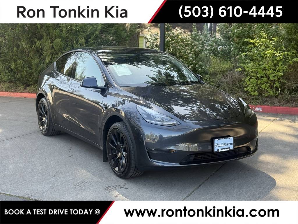 2024 Tesla Model Y Standard Range — SUV — 10,746 mi — Gladstone, OR