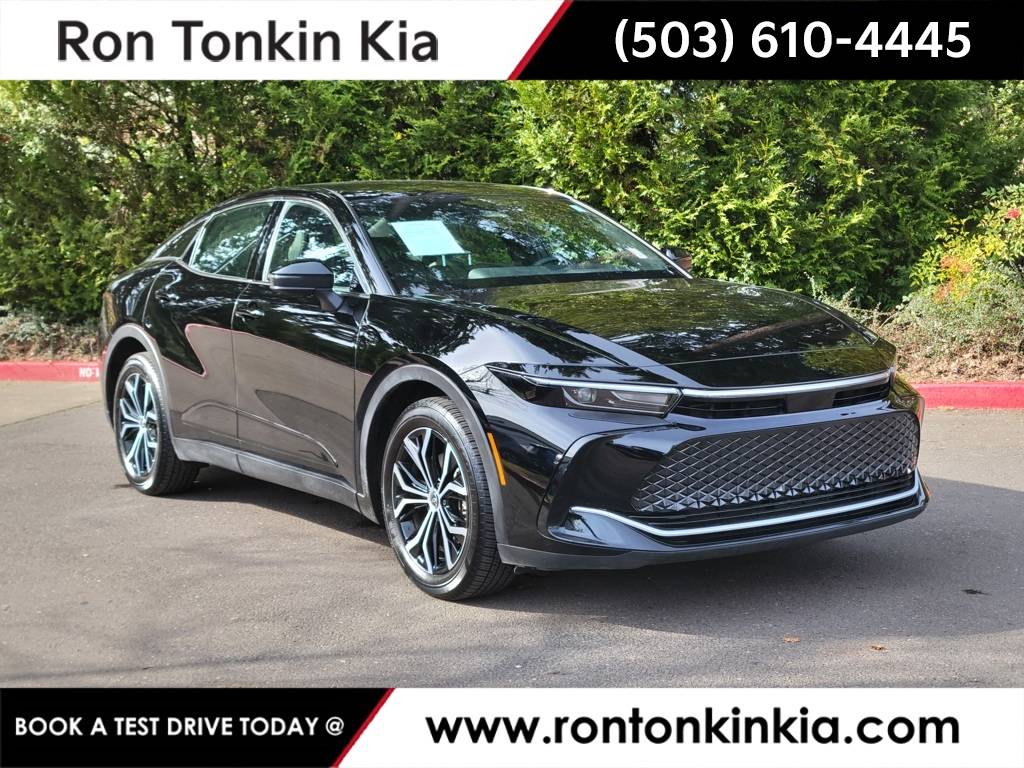 2024 Toyota Crown XLE — Sedan — 15,060 mi — Gladstone, OR
