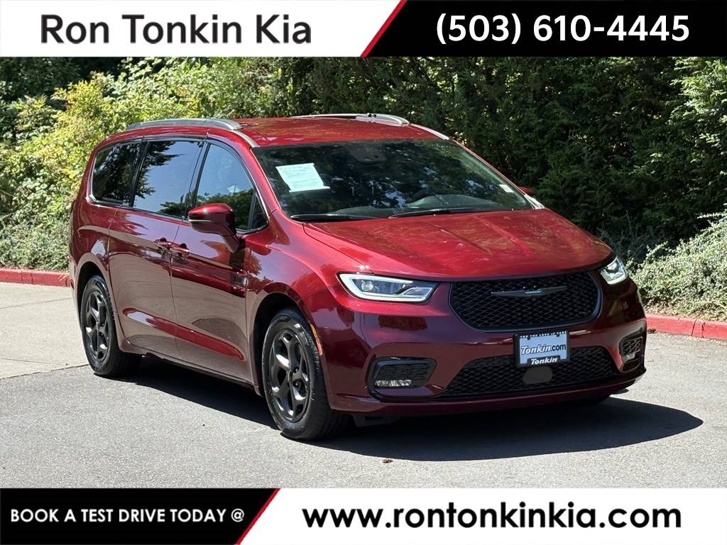 2021 Chrysler Pacifica Hybrid Touring — Minivan — 16,587 mi — Gladstone, OR