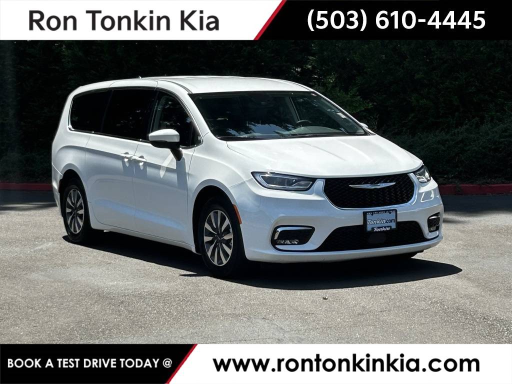 2023 Chrysler Pacifica Hybrid Touring L — Minivan — 55,452 mi — Gladstone, OR