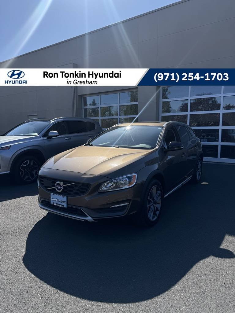 2016 Volvo V60 Cross Country T5 — Wagon — 79,370 mi — Gresham, OR