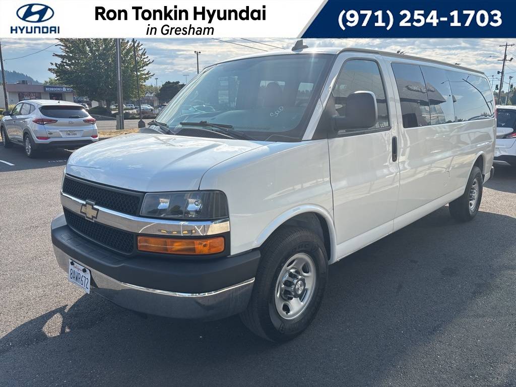 2016 Chevrolet Express Passenger LT — Passenger Van — 73,766 mi — Gresham, OR