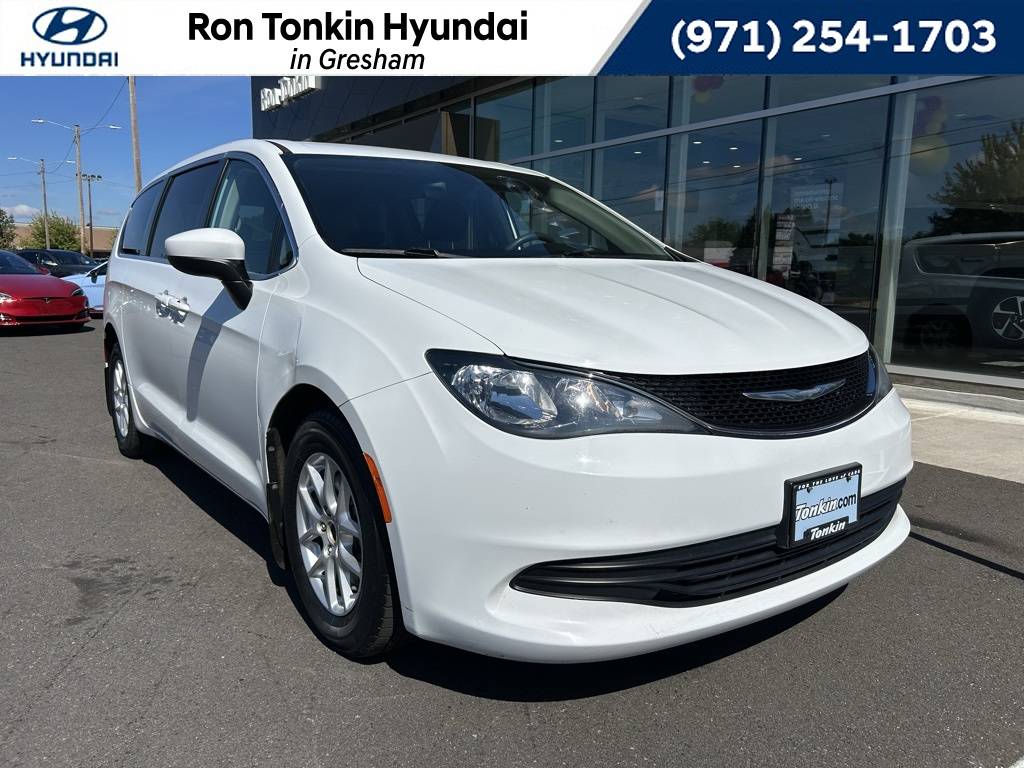 2017 Chrysler Pacifica LX — Minivan — 87,669 mi — Gresham, OR