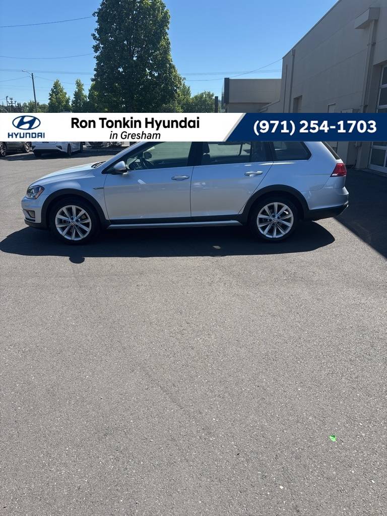 2017 Volkswagen Golf Alltrack S — Wagon — 42,434 mi — Gresham, OR