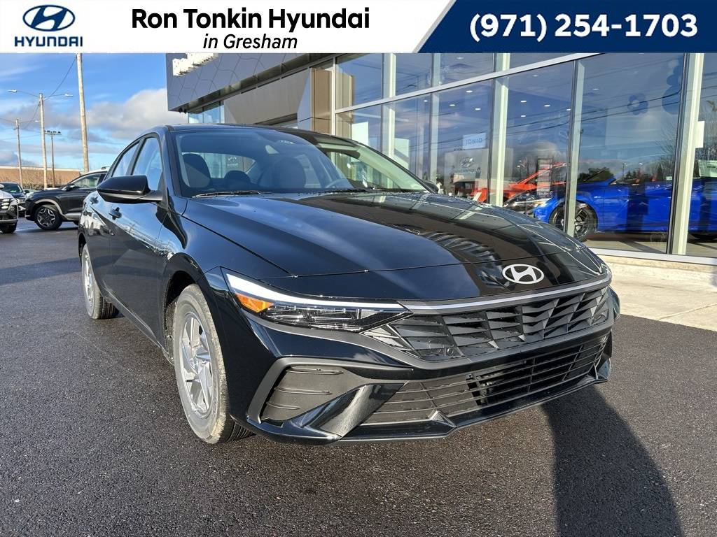 2025 Hyundai Elantra SE — Sedan — 2,738 mi — Gresham, OR
