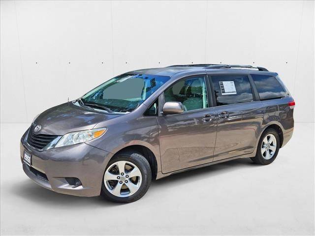 2013 Toyota Sienna LE — Minivan — 156,080 mi — The Woodlands, TX