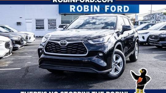 2021 Toyota Highlander LE — SUV — 25,041 mi — Glenolden, PA