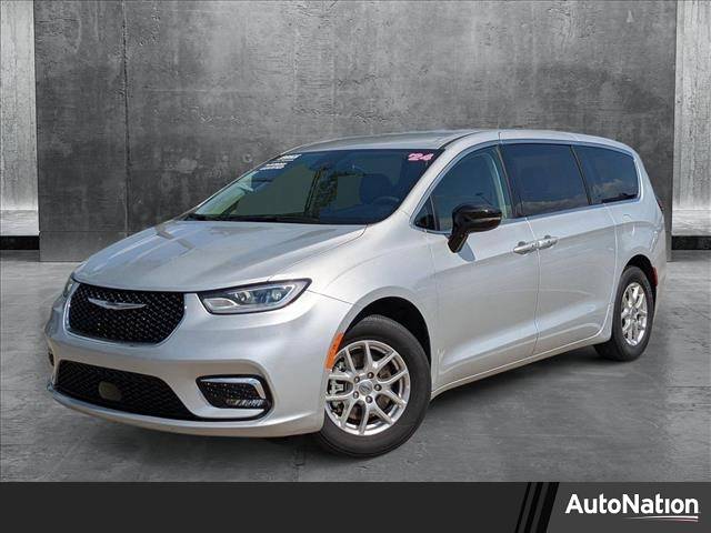 2024 Chrysler Pacifica Touring L — Minivan — 50,425 mi — League City, TX