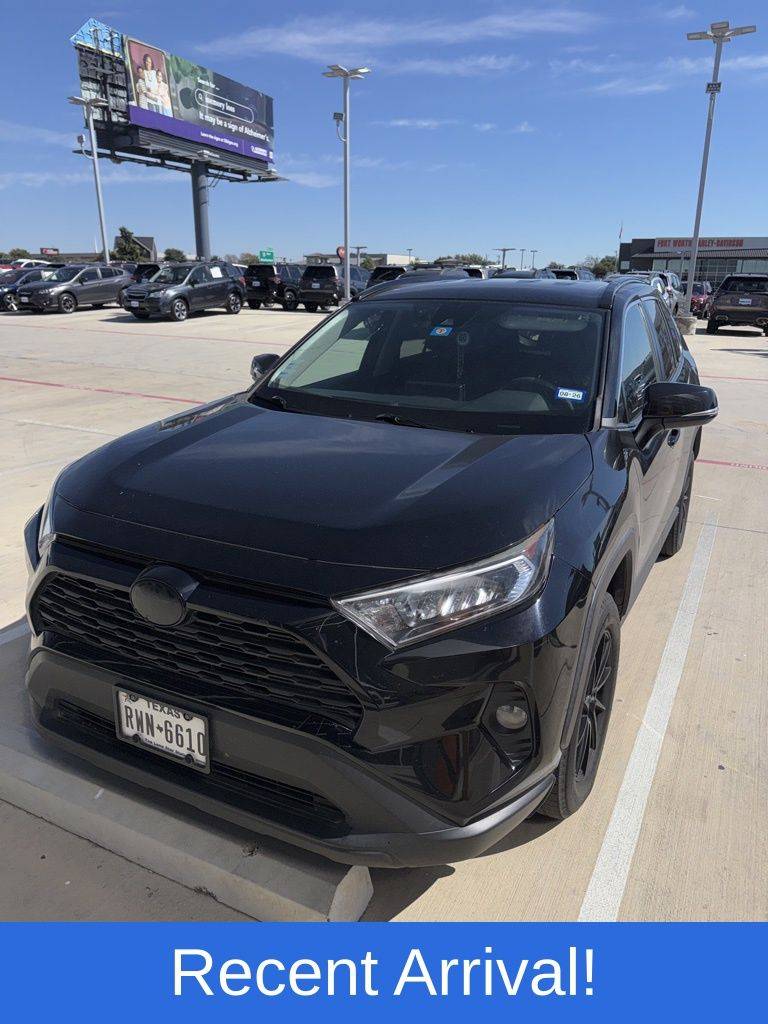 2020 Toyota RAV4 XLE — SUV — 140,421 mi — Fort Worth, TX