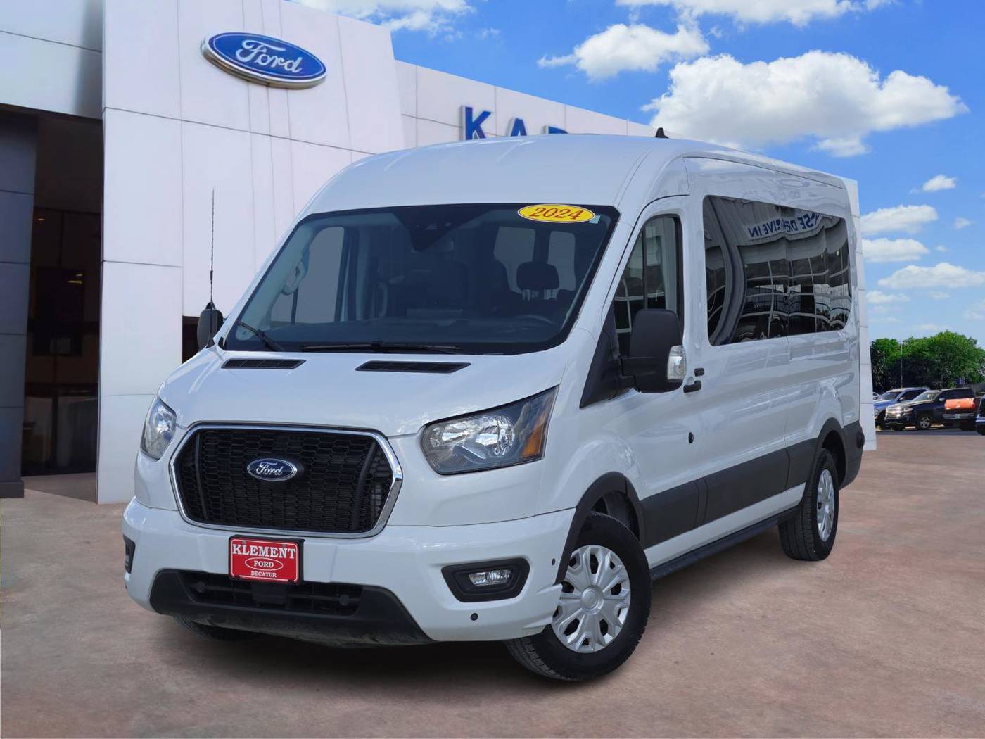 2024 Ford Transit Passenger Wagon T-350 XLT — Passenger Van — 15,253 mi — Decatur, TX