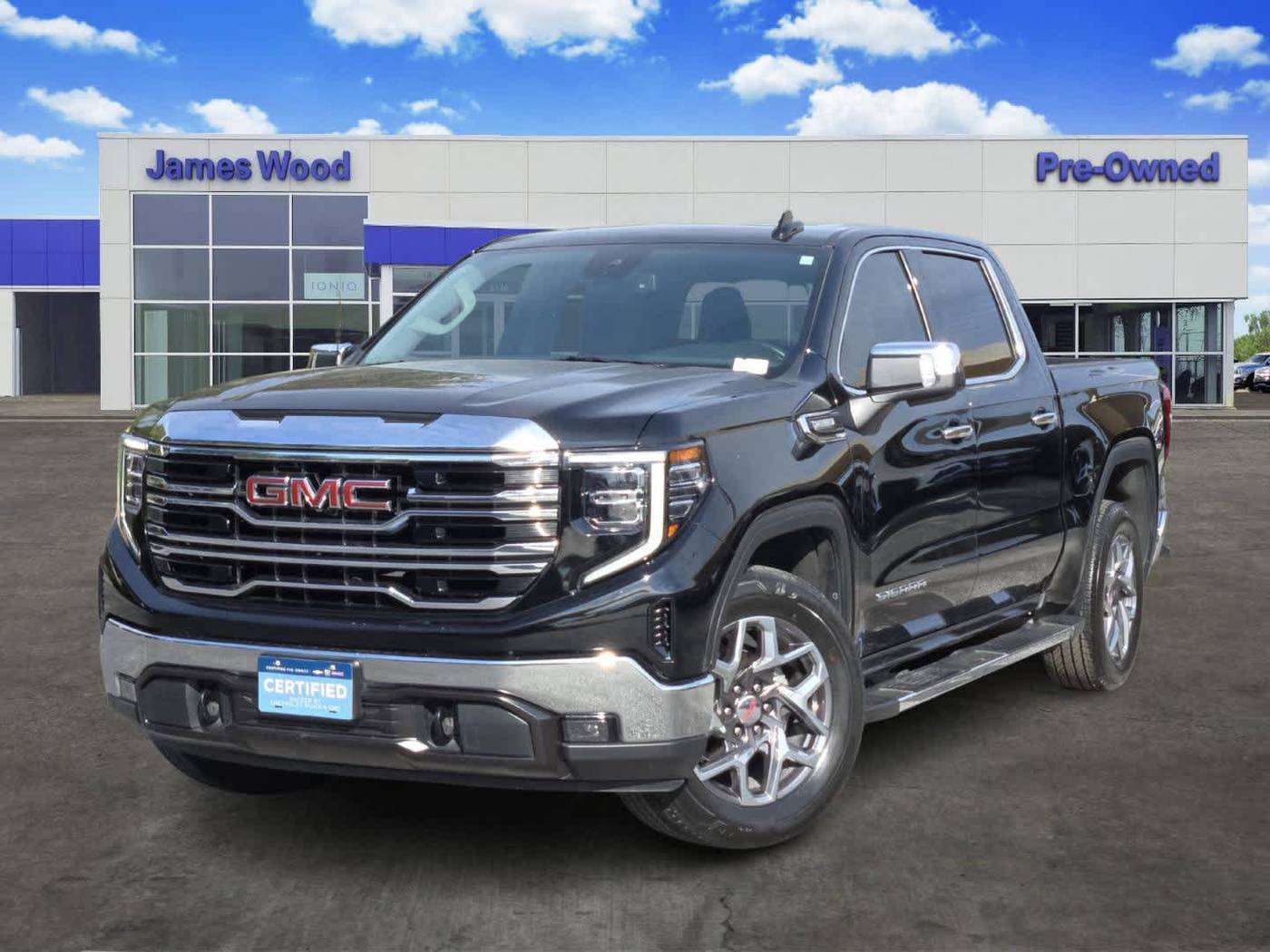 2023 GMC Sierra 1500 SLT — Pickup Truck — 35,088 mi — Decatur, TX
