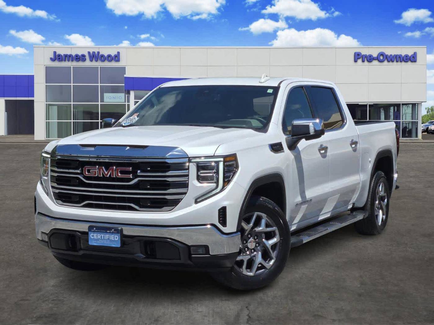 2023 GMC Sierra 1500 SLT — Pickup Truck — 35,930 mi — Decatur, TX
