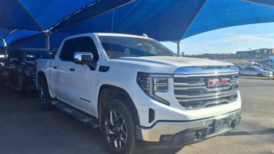 2024 GMC Sierra 1500 SLT — Pickup Truck — 17,526 mi — Decatur, TX