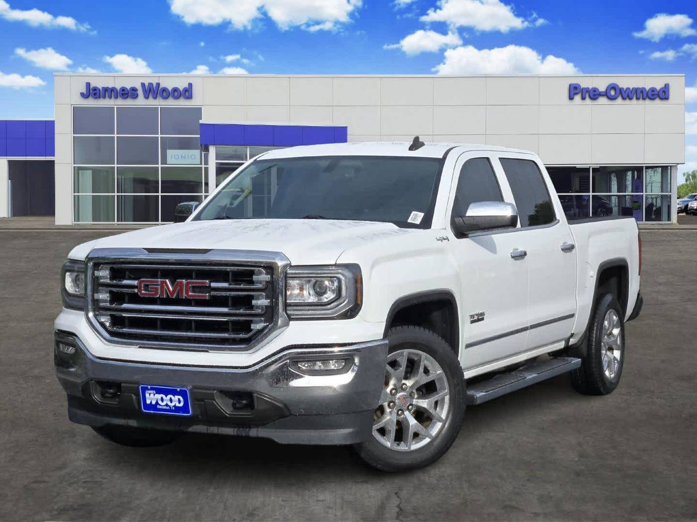 2017 GMC Sierra 1500 SLT — Pickup Truck — 87,333 mi — Decatur, TX