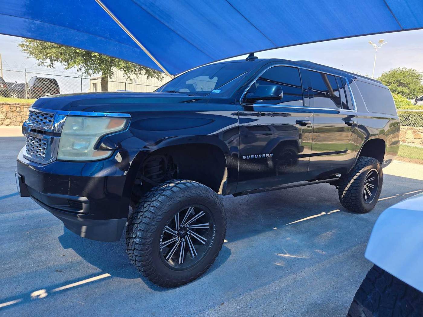 2019 Chevrolet Suburban LT — SUV — 171,951 mi — Decatur, TX