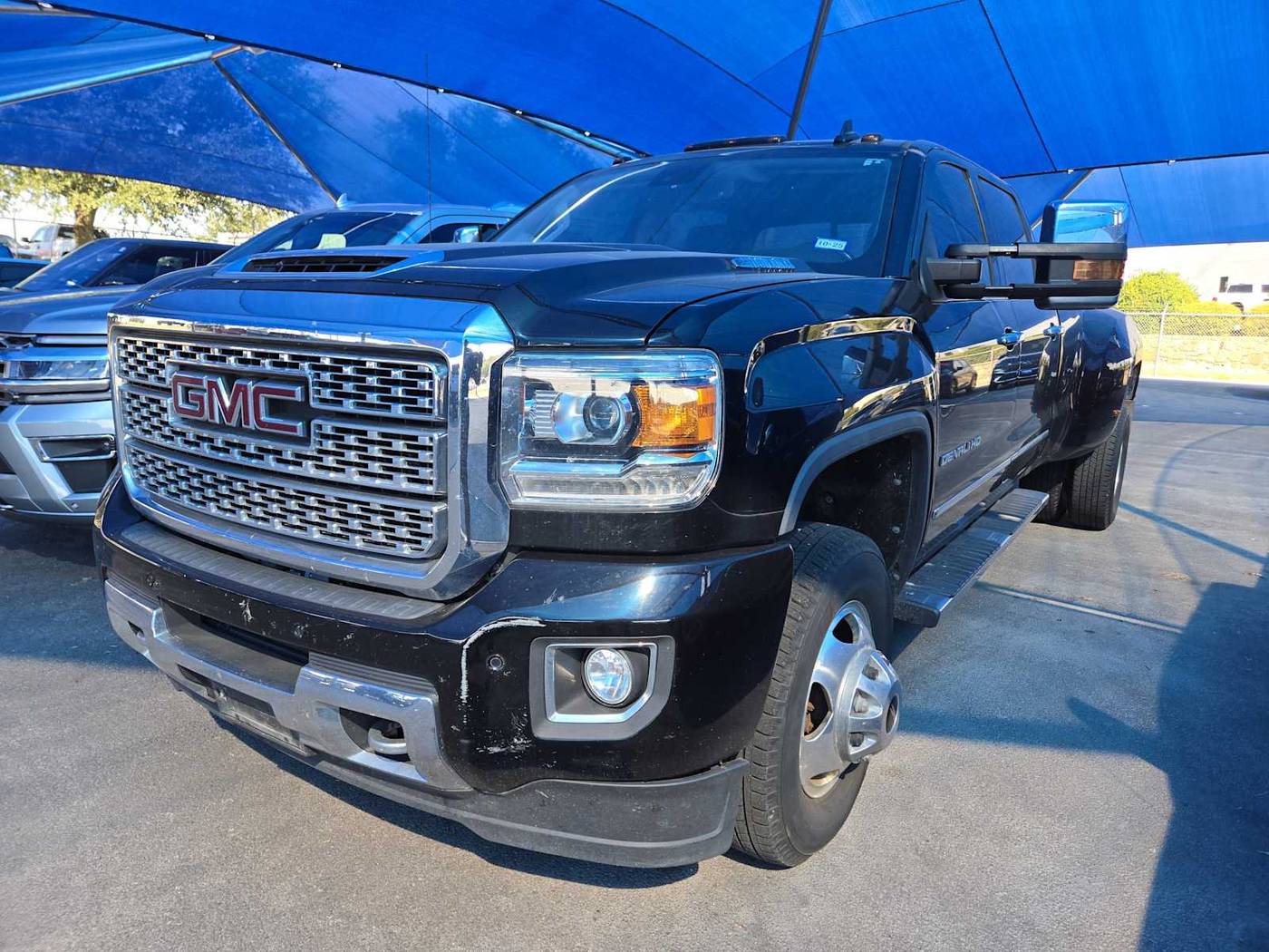 2018 GMC Sierra 3500HD Denali — Pickup Truck — 76,648 mi — Decatur, TX