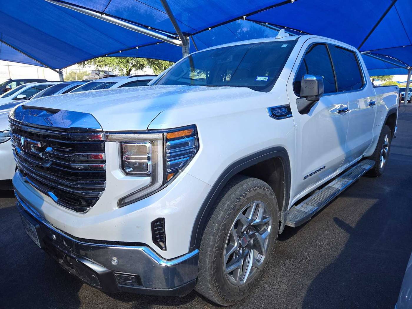 2024 GMC Sierra 1500 SLT — Pickup Truck — 28,460 mi — Decatur, TX